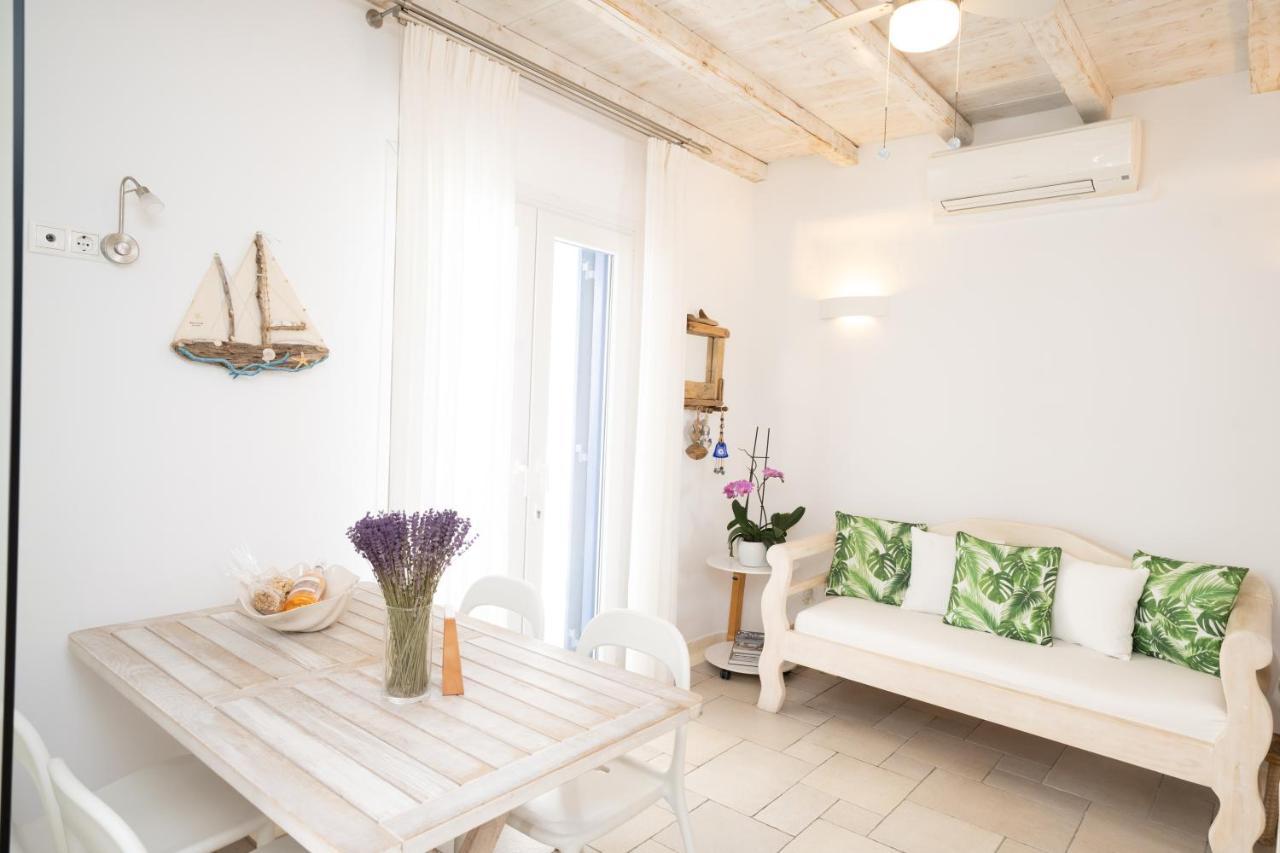 أورنوس Blue, White And Grey Suites المظهر الخارجي الصورة