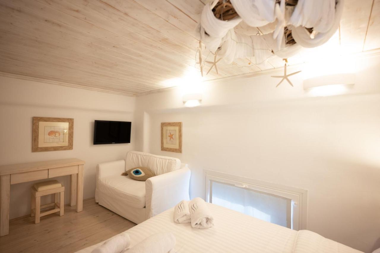أورنوس Blue, White And Grey Suites المظهر الخارجي الصورة