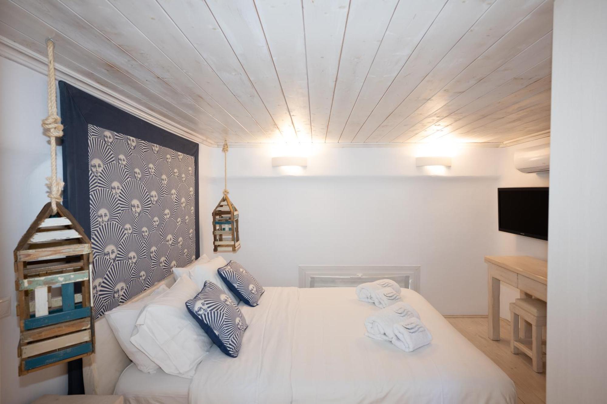 أورنوس Blue, White And Grey Suites المظهر الخارجي الصورة